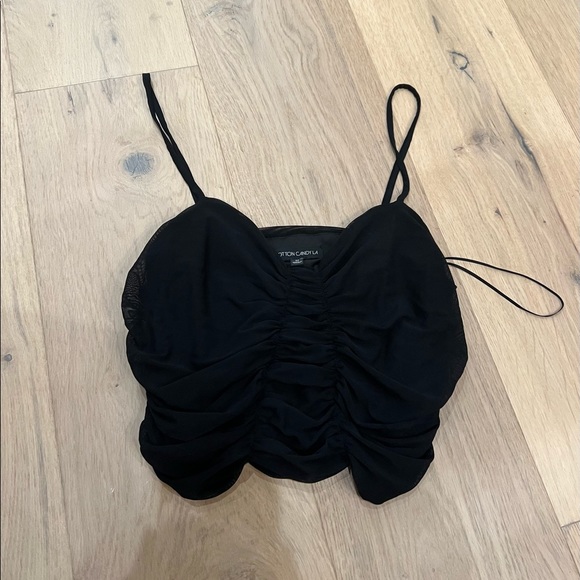 black crop top - Picture 1 of 3